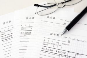 請求書作成依頼の方法｜外注すべき判断基準とサービスの選び方